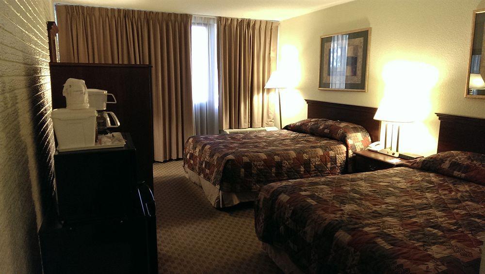 Howard Johnson By Wyndham Williamsburg Norge Екстериор снимка