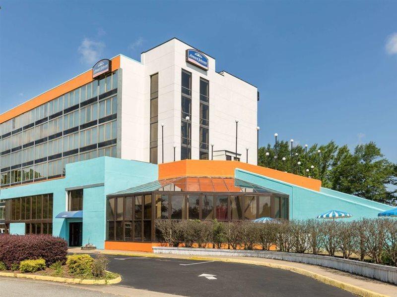 Howard Johnson By Wyndham Williamsburg Norge Екстериор снимка