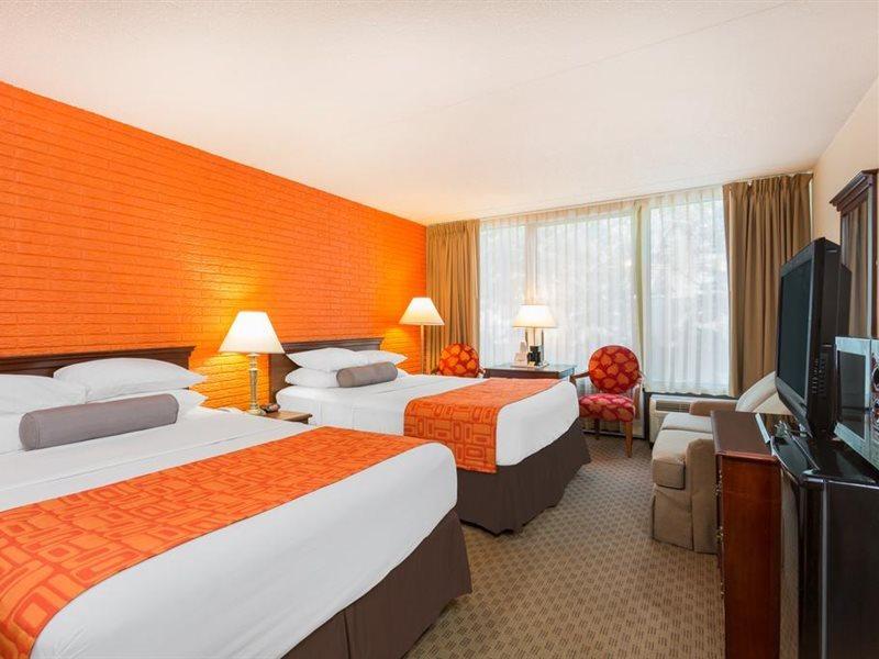Howard Johnson By Wyndham Williamsburg Norge Екстериор снимка