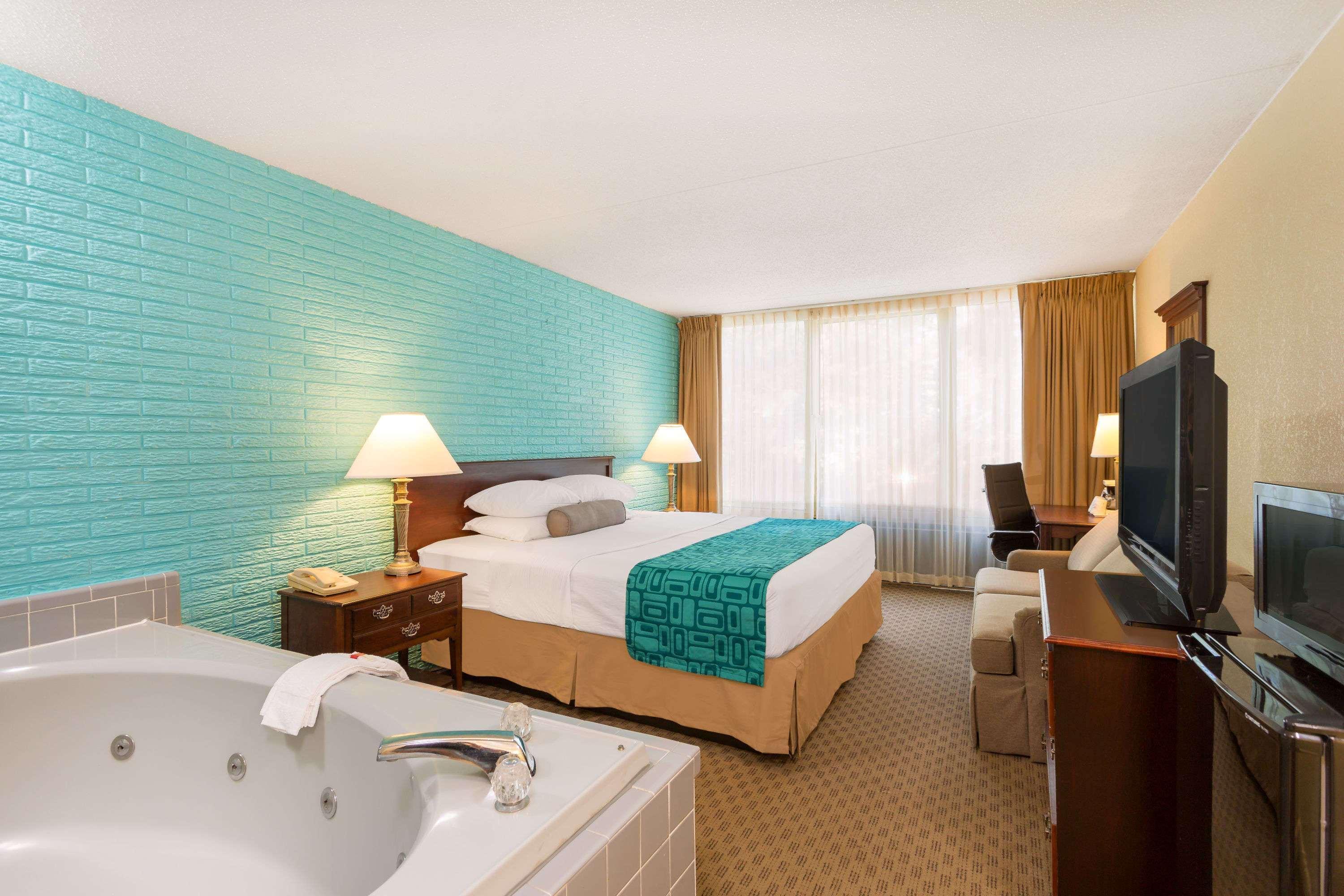 Howard Johnson By Wyndham Williamsburg Norge Екстериор снимка