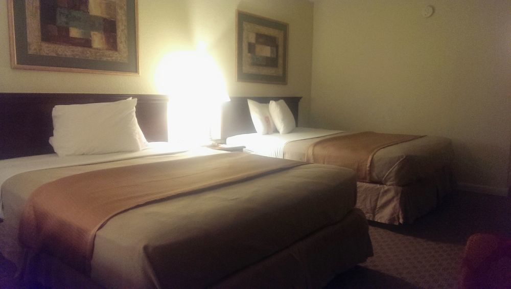 Howard Johnson By Wyndham Williamsburg Norge Екстериор снимка