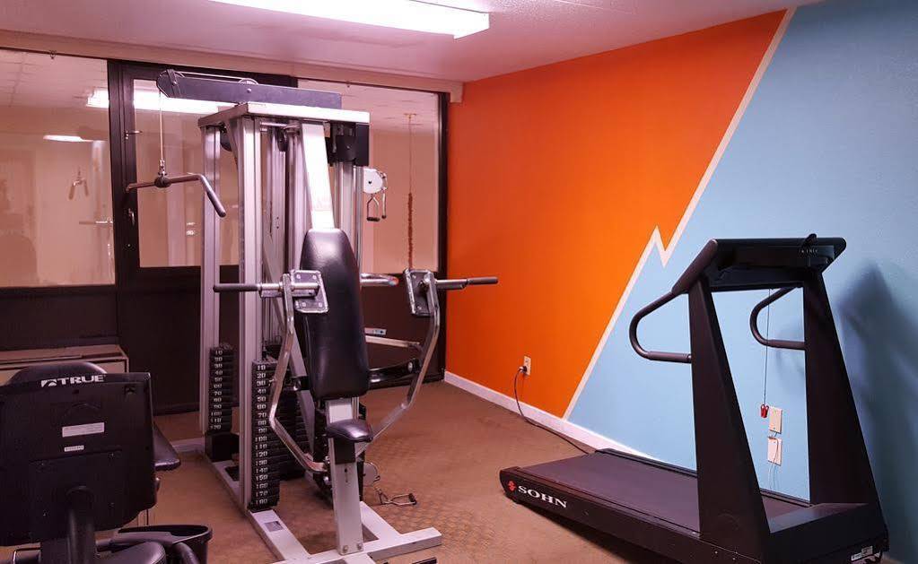 Howard Johnson By Wyndham Williamsburg Norge Екстериор снимка