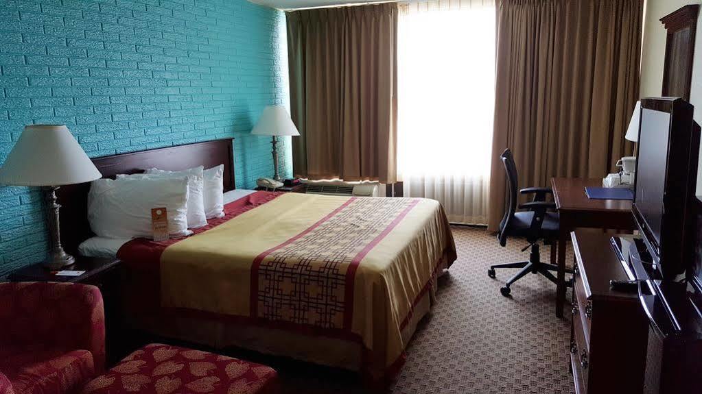 Howard Johnson By Wyndham Williamsburg Norge Екстериор снимка